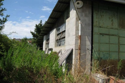 Foto Magazzino a Massarosa Massarosa Paese di 462 m² con 1 locali