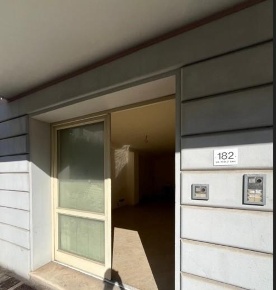 Foto Ufficio a Viareggio Darsena - Ex Campo di Aviazione di 49 m²