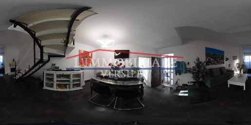 Foto Villa unifamiliare a Montignoso Marina Verde, Renella di 120 m²