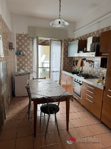 Foto Appartamento in Via Santa Lucia al Parco, Reggio di Calabria di 180 m²