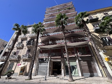 Foto Appartamento in Via BERARDI 22, Taranto Borgo di 111 m² con 4 locali