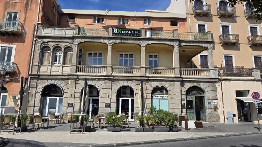 Foto Ufficio in Via Francesco Crispi 33, Milazzo Centro di 63 m² in vendita