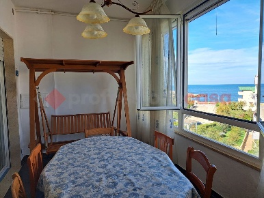 Foto Appartamento in Via Grotta Della Regina 41, Bari Torre a Mare di 90 m²