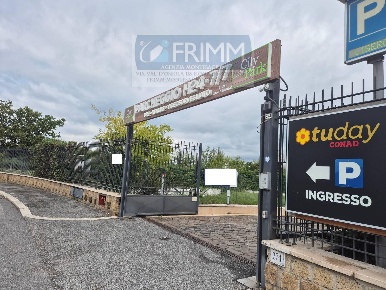 Foto Box in VIALE CORTINA D'AMPEZZO, Roma Cortina d'Ampezzo di 24 m²