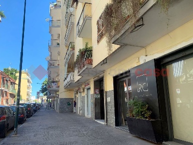 Foto Appartamento in Via Amendola 2A, Portici di 80 m² con 3 locali