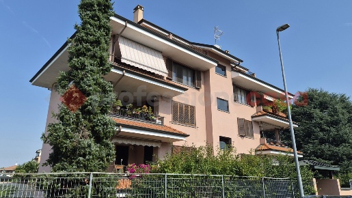 Foto Attico in Via Cornelio zadra 1, Parabiago San Lorenzo di 100 m²