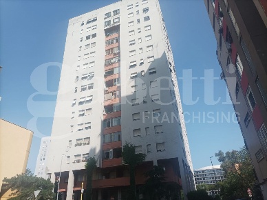 Foto Appartamento in Via Paolo Buzzi 79, Roma Fonte Ostiense di 112 m²