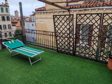 Foto Appartamento a Venezia Santa Croce di 220 m² con 8 locali in vendita