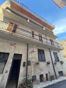 Foto Appartamento in Via Pindemonte 1, Casteldaccia di 100 m² con 3 locali