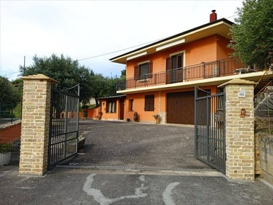 Foto Casa indipendente in Contrada colle marconi, Bucchianico in vendita