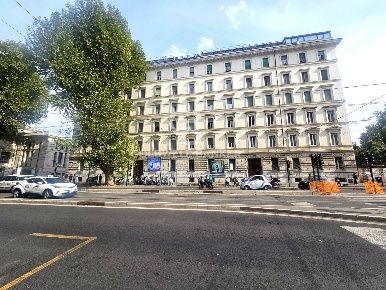 Foto Magazzino in Viale Di Trastevere, Roma Trastevere di 314 m² in vendita