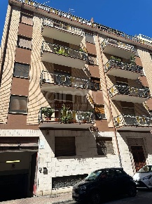 Foto Appartamento a Cagliari San Benedetto di 145 m² con 5 locali