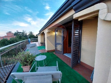 Foto Attico a Zafferana Etnea Centro di 186 m² con 4 locali in vendita