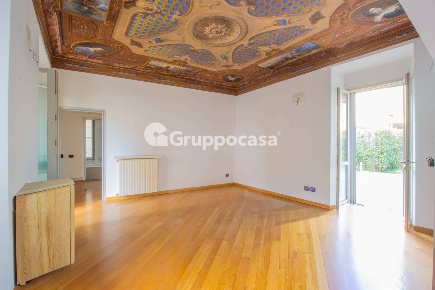 Foto Appartamento in vicolo arco antico, Castano Primo Centro di 112 m²