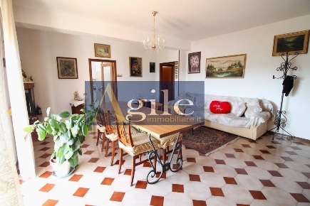 Foto Appartamento in via palazzi, Spinetoli di 122 m² con 6 locali