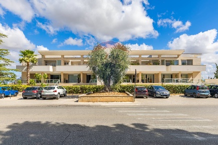 Foto Locale commerciale in Via Generale Michele Scattaglia, Adelfia