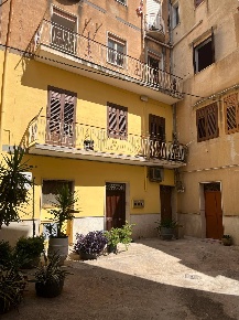 Foto Appartamento in Piazza Matteotti, Castelvetrano Centro di 140 m²