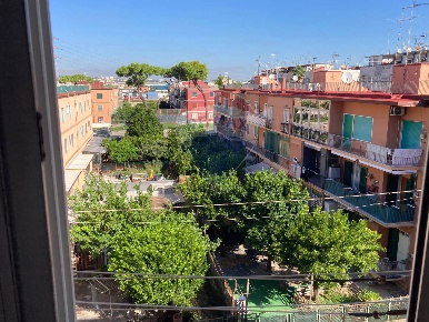 Foto Appartamento a Napoli Barra di 82 m² con 3 locali in vendita