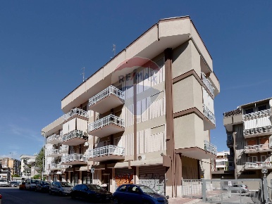 Foto Appartamento in Via Antonio De Ferraris, Bari Picone di 100 m²