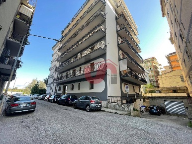 Foto Appartamento in Via Jacopo da Benevento, Benevento Sala, Mellusi