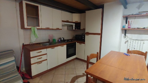 Foto Appartamento in Via Clusone, Milano Montenero di 60 m² con 3 locali