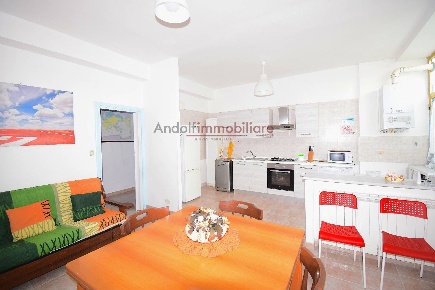 Foto Appartamento in Via San Nilo, Gaeta di 105 m² con 4 locali in vendita