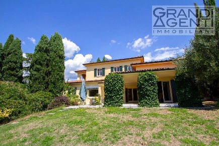 Foto Villa unifamiliare in via regolo sartori, Negrar di Valpolicella