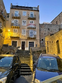 Foto Casa indipendente in via Lo Re, Piazza Armerina di 355 m² con 1 locali