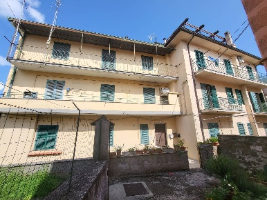 Foto Appartamento in Viale Savoia, Colleferro Centro di 150 m² con 4 locali