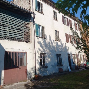 Foto Casa indipendente a Retorbido Centro di 230 m² con 6 locali in vendita