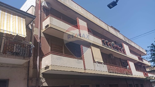 Foto Appartamento in via  monfalcone, Francofonte di 150 m² con 8 locali