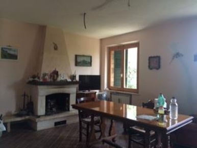 Foto Villa unifamiliare a Siena di 150 m² con 6 locali in vendita