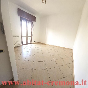 Foto Appartamento in via magazzini generali, Cremona Via Dante di 65 m²