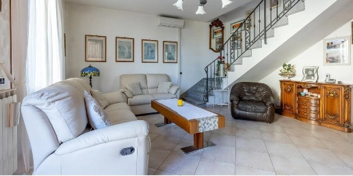 Foto Villa a schiera a San Miniato Catena, Molino D'Egola di 125 m²