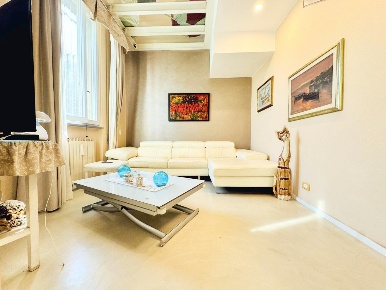 Foto Villa bifamiliare a Camaiore Lido di Camaiore di 120 m² con 5 locali