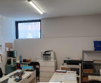 Foto Magazzino a Vicopisano Centro di 117 m² con 1 locali in affitto