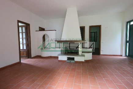 Foto Casa indipendente a Calci Centro di 90 m² con 4 locali in vendita