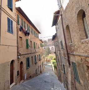 Foto Appartamento a Siena Provenzano di 102 m² con 4 locali in vendita