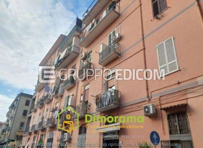 Foto Appartamento in via giacomo profumo 12, Napoli San Carlo All'Arena