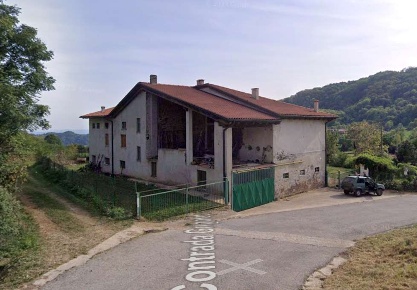 Foto Appartamento in Contrada Grigolati, Valdagno di 186 m² con 8 locali