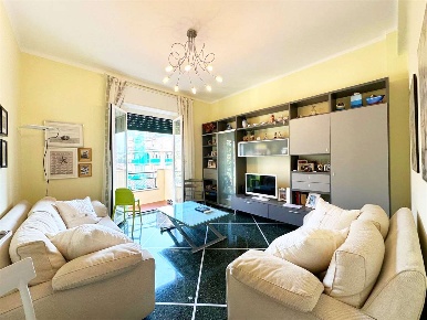 Foto Appartamento in Via del Carmelo, Rapallo Centro - Esterno Ferrovia