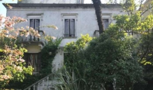 Foto Villa unifamiliare in Via Lazzaro Mocenigo, Venezia Lido di Venezia