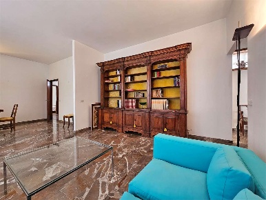 Foto Appartamento a Firenze di 138 m² con 6 locali in vendita
