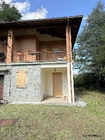 Foto Appartamento in Strada Mozzano, Neviano degli Arduini Mozzano di 82 m²