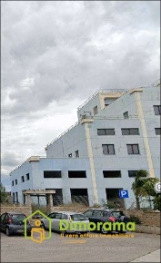 Foto Magazzino in Via Talete, Selargius di 172 m² con 1 locali in vendita