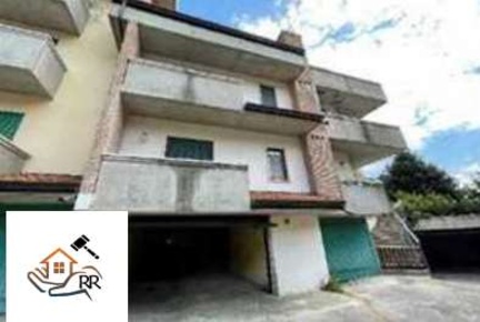 Foto Casa indipendente in Via Roma  20, Arsiero Centro di 90 m² in vendita