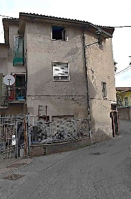 Foto Casa indipendente in Via A. Faccanoni, Credaro di 148 m² con 8 locali