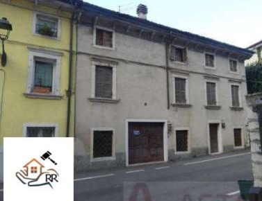 Foto Appartamento in Frazione Ceraino Via Rovereto  209, Dolcè Ceraino