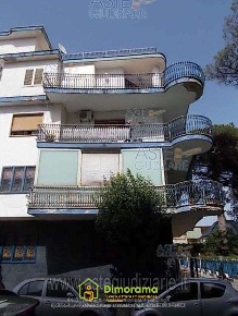 Foto Appartamento in Traversa V Via Villa Bisignano 80147 Napoli NA Italia,