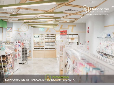 Foto Negozio in località Conculas, Orosei di 4000 m² con 10 locali